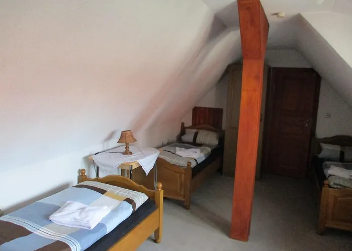 Erfurter Kreuz Gasthuis 3*